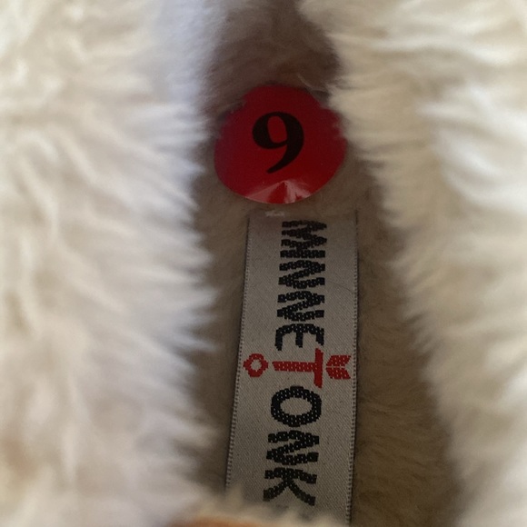 Minnetonka brand NEW with a tag leather uppers faux fur lining size 6 - Picture 8 of 12